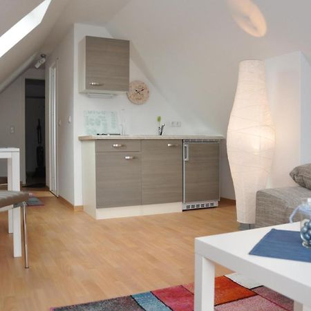 Ferienhaus Mueritzzauber / 1 Zimmer Dachgeschoss-Appartement Röbel 외부 사진
