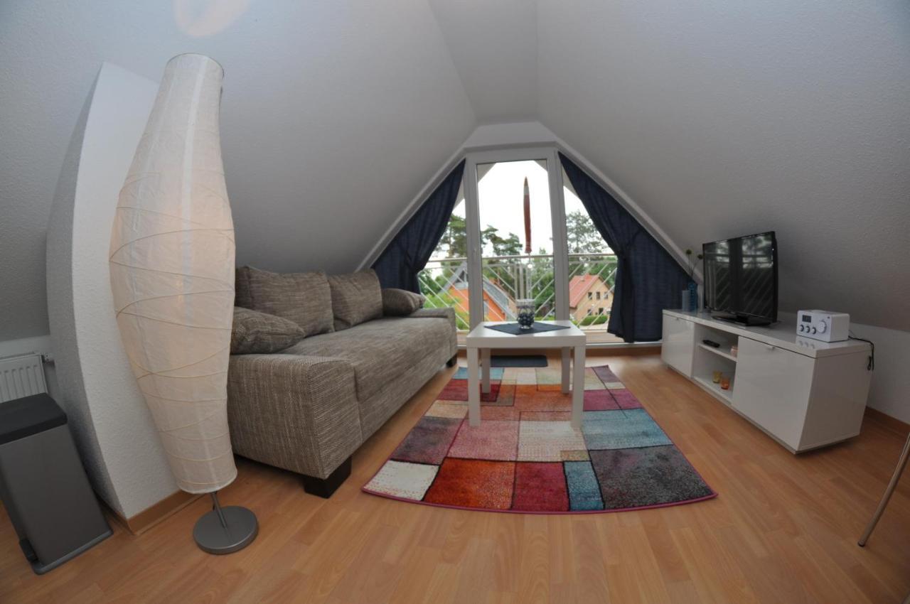 Ferienhaus Mueritzzauber / 1 Zimmer Dachgeschoss-Appartement Röbel 외부 사진