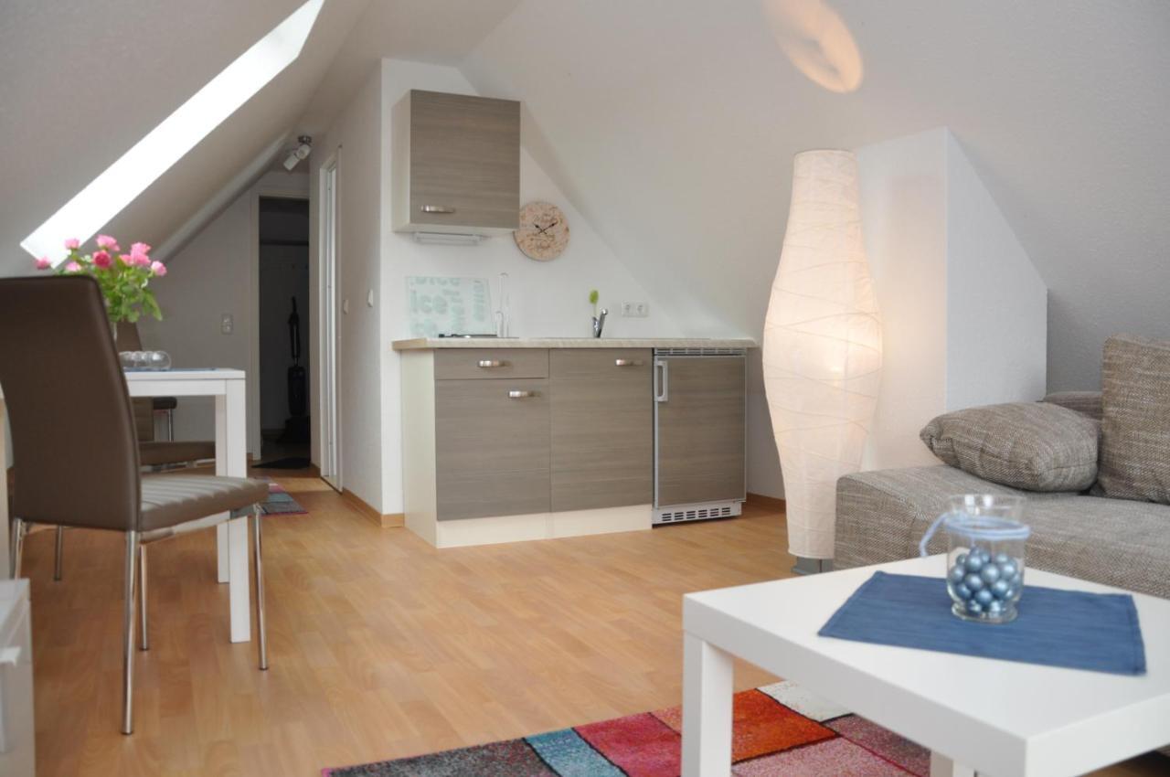 Ferienhaus Mueritzzauber / 1 Zimmer Dachgeschoss-Appartement Röbel 외부 사진